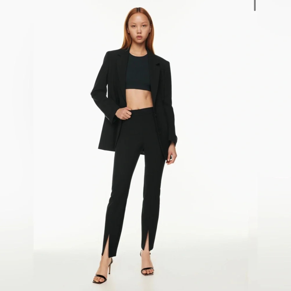 $148 Aritzia Babaton Cassatt Pant in Black Size 6 - High-waisted slit pants - Picture 4 of 16